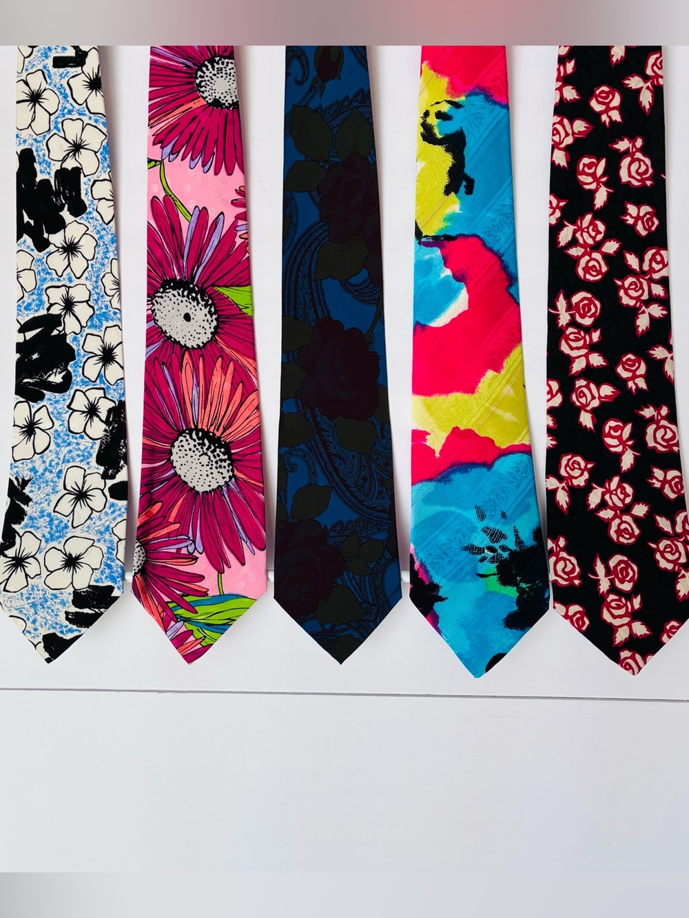 5 -Vintage BUCCELLI Silk Men’s Neckties (NWOT) Beautiful Floral Design (NOS)